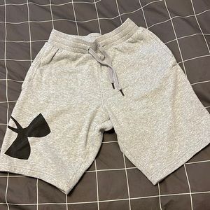 Under Armour grey shorts